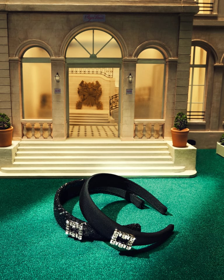 Roger Vivier Holiday 2025 Campaign: A Parisian Fairytale of Luxury