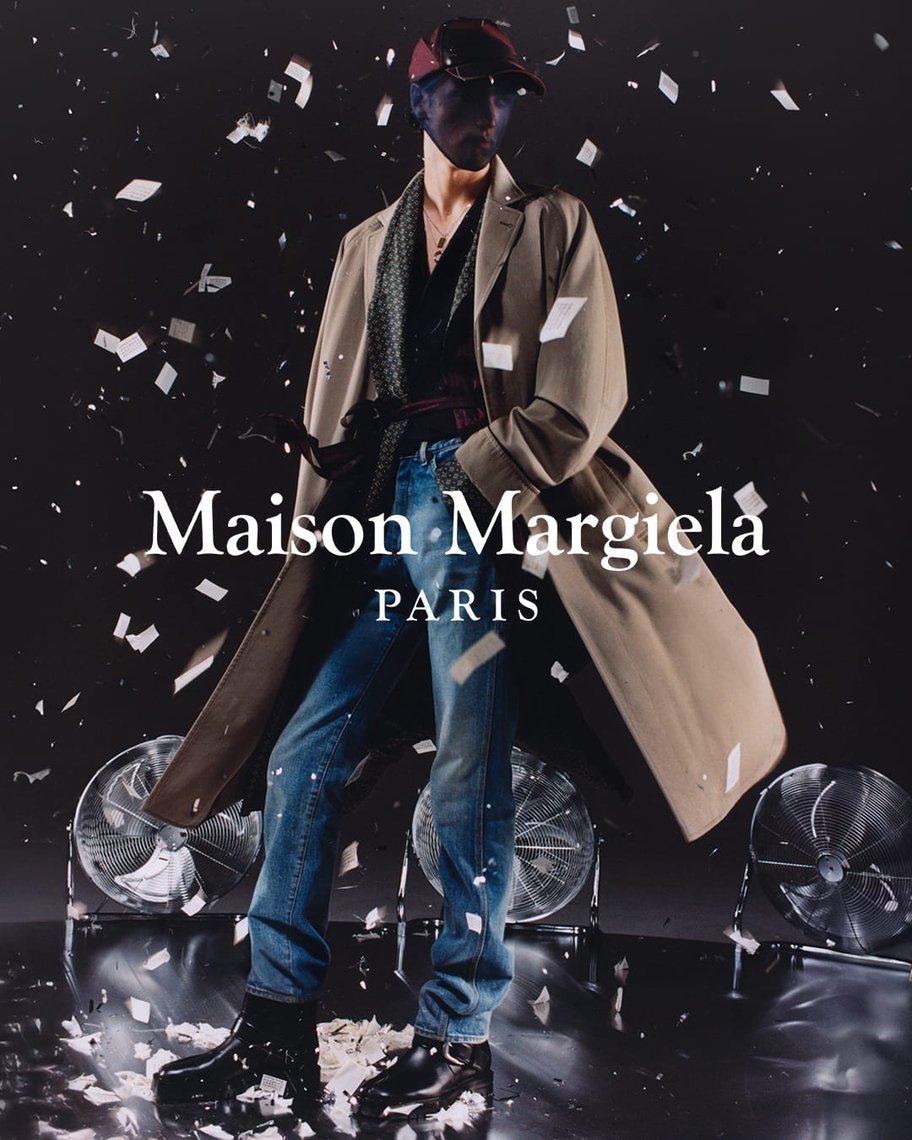 Maison Margiela Holiday 2025 Kampagne unter der Regie von Glenn Martens