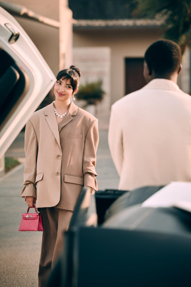 Sotheby's Abu Dhabi Collectors' Week _Campaign Video featuring Amna Al Qubaisi and Damson Idris (4)