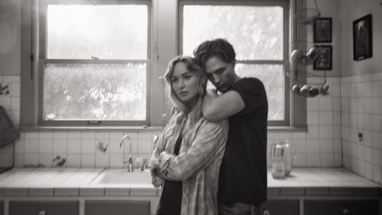 Jennifer Lawrence und Robert Pattinson spielen die Hauptrollen in der Winterausgabe 2025 des V Magazine.
