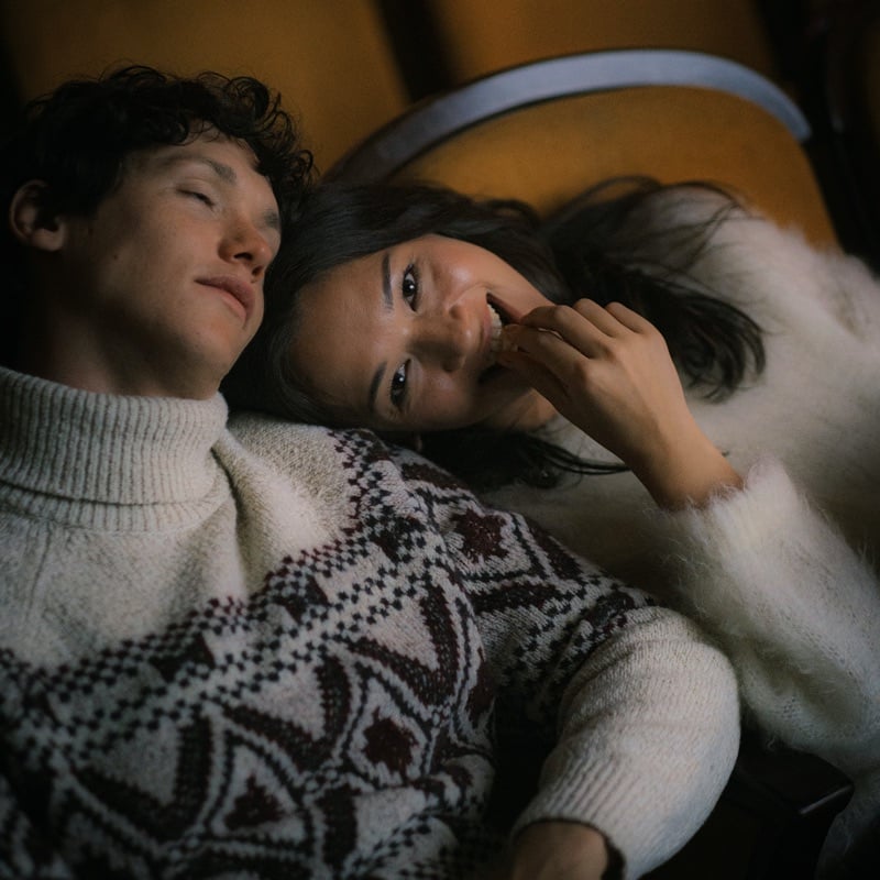 브루넬로 쿠치넬리(Brunello Cucinelli)의 2025년 홀리데이 "Cinema Meraviglia" 캠페인은 영화에서 영감을 받았습니다