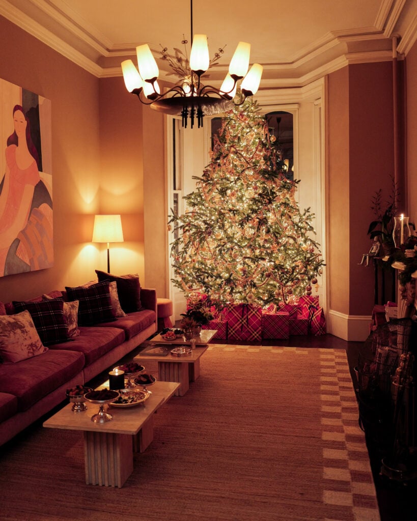 Burberry organiza un cóctel navideño en Nueva York con Chris Hessney