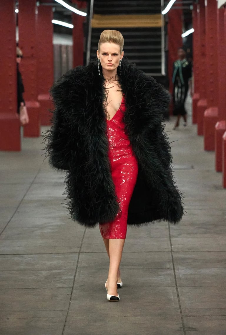 Chanel Métiers d’Art 2026: Matthieu Blazy Turns a NYC Subway Into a Couture Runway