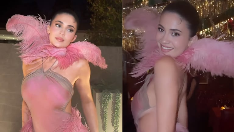 Kylie Jenner indossa un abito rosa con piume alla festa natalizia di Kylie Cosmetics