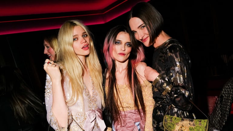 Festa di lancio della borsa Valentino DeVain a New York: momenti salienti, celebrità e dettagli di design