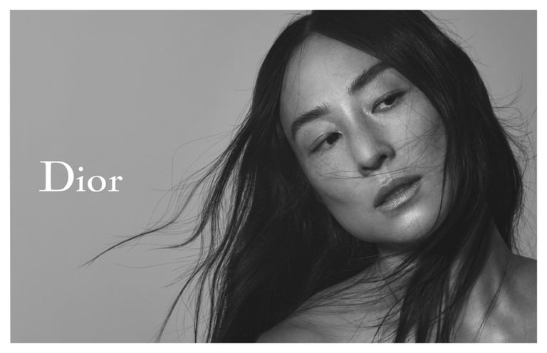 Dior präsentiert die erste gemischte Kampagne für Jonathan Andersons Debütkollektion