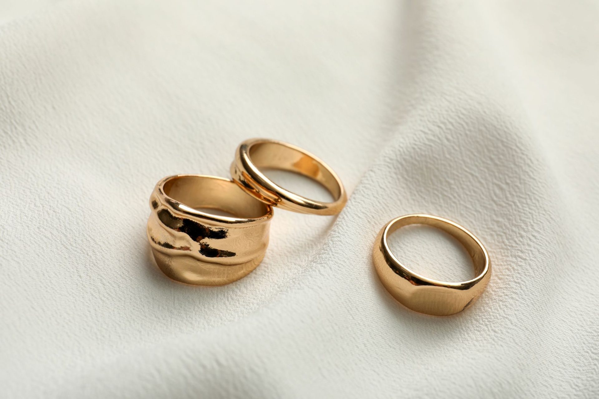 How To Choose The Perfect Signet Ring: A Buyer’s Guide?
