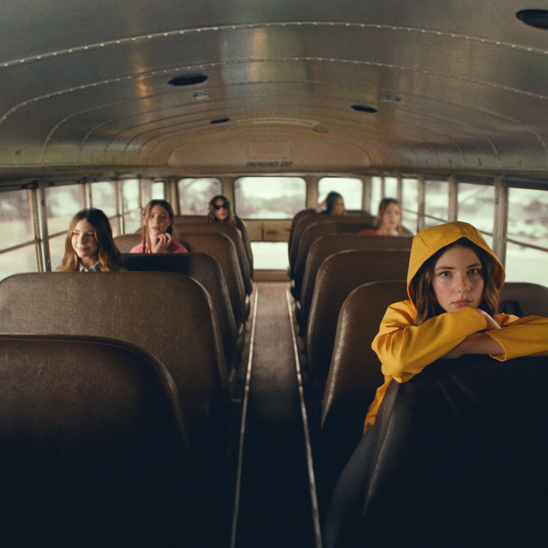 Iris Copperman Releases “Struggle Bus”