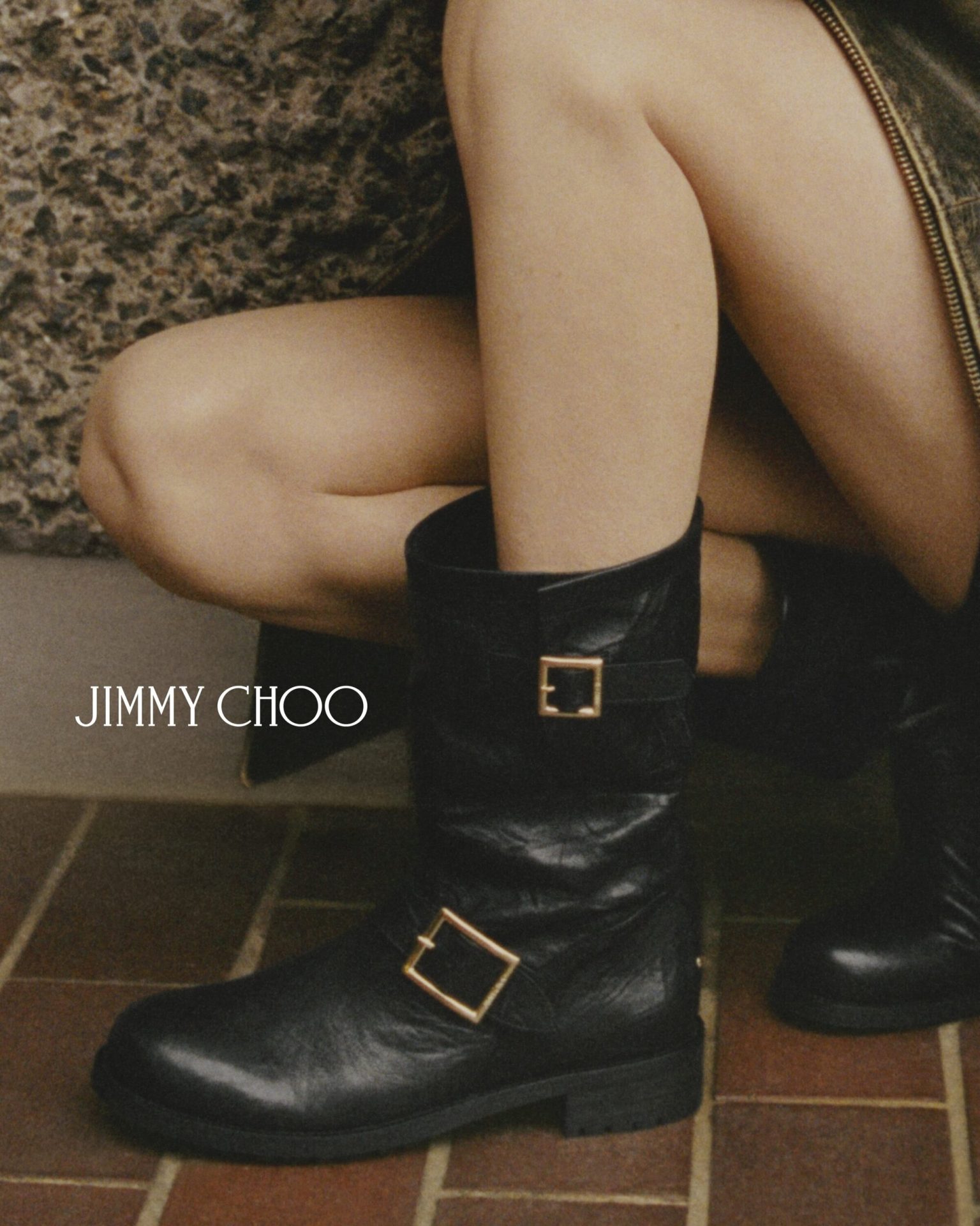 Jimmy Choo 推出 2026 春季“Les Fleurs”系列广告大片