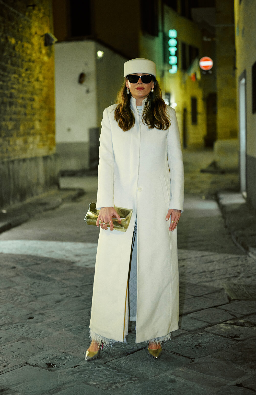 Sumissura cream-coloured long turtleneck coat with concealed buttons
