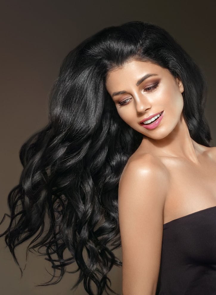 El encanto del cabello liso Yaki en 2026 ¿Por qué elegirlo?