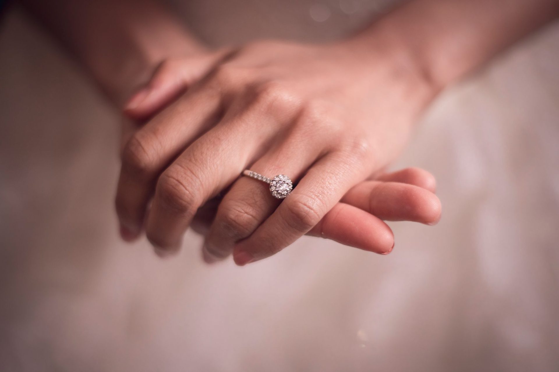 Por qué la moissanita es el futuro de la joyería nupcial