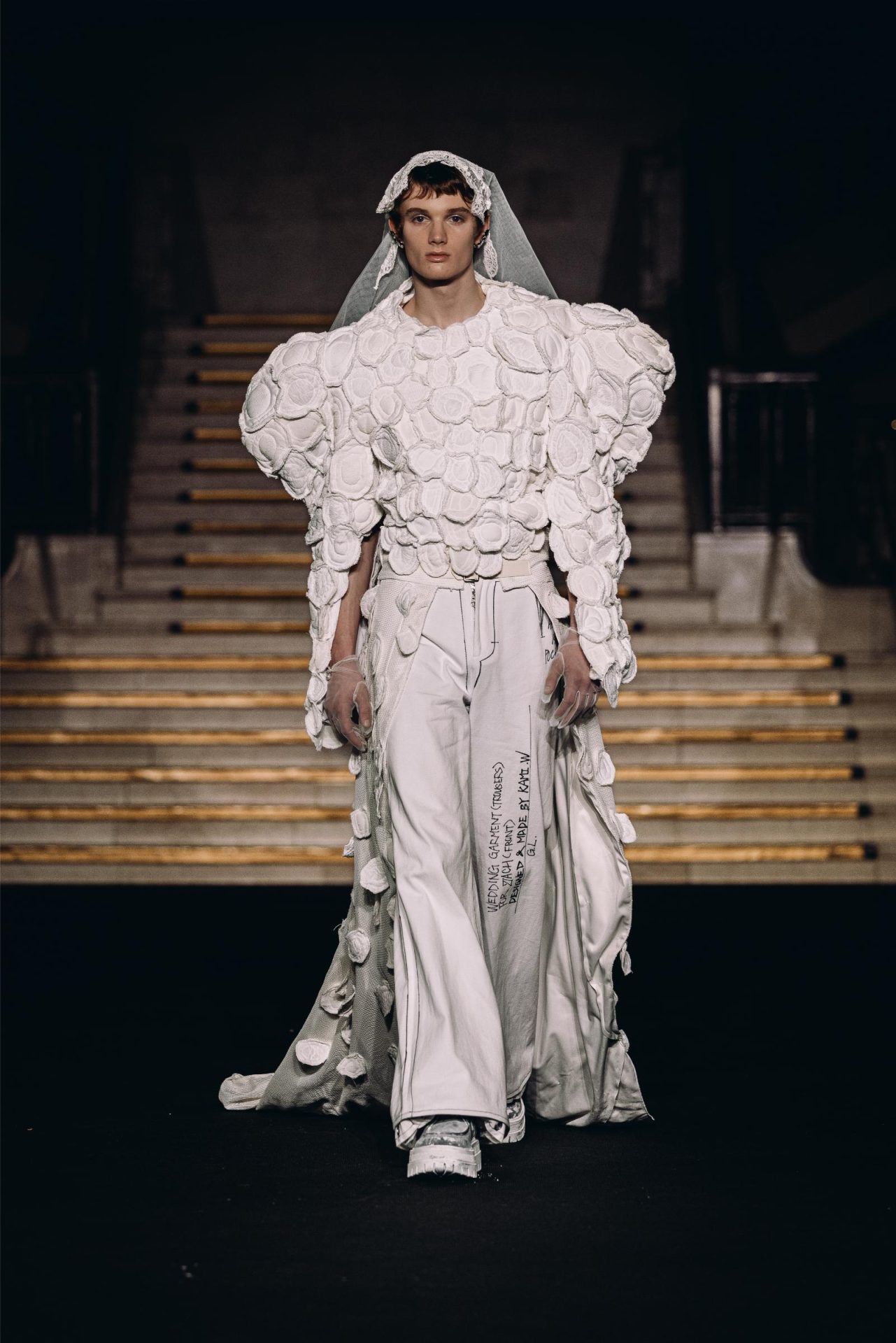 NOIRA FLAIR FASHION