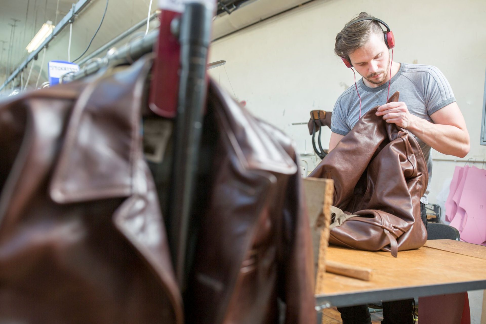 The Growing Appeal of Made-to-Order Leather Jackets and How Custom Jackets Manufacturers Are Shaping the Trend