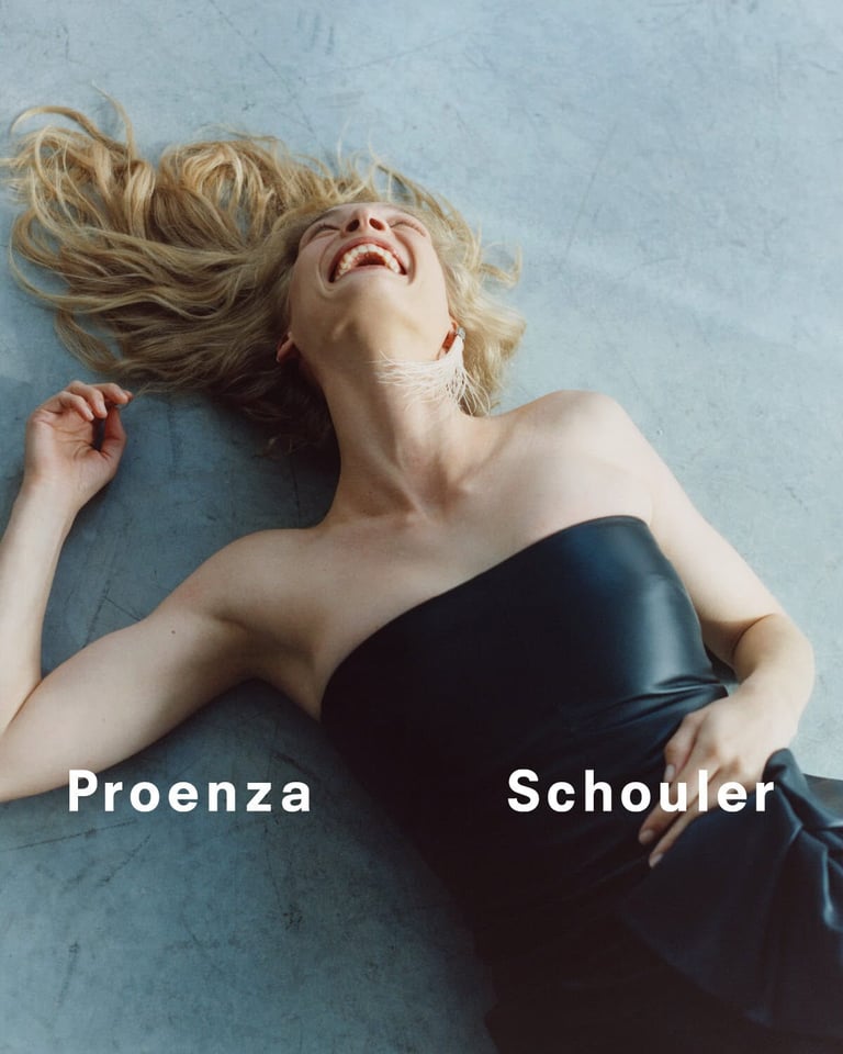 Proenza Schouler Primavera 2026 com a Diretora Criativa Rachel Scott