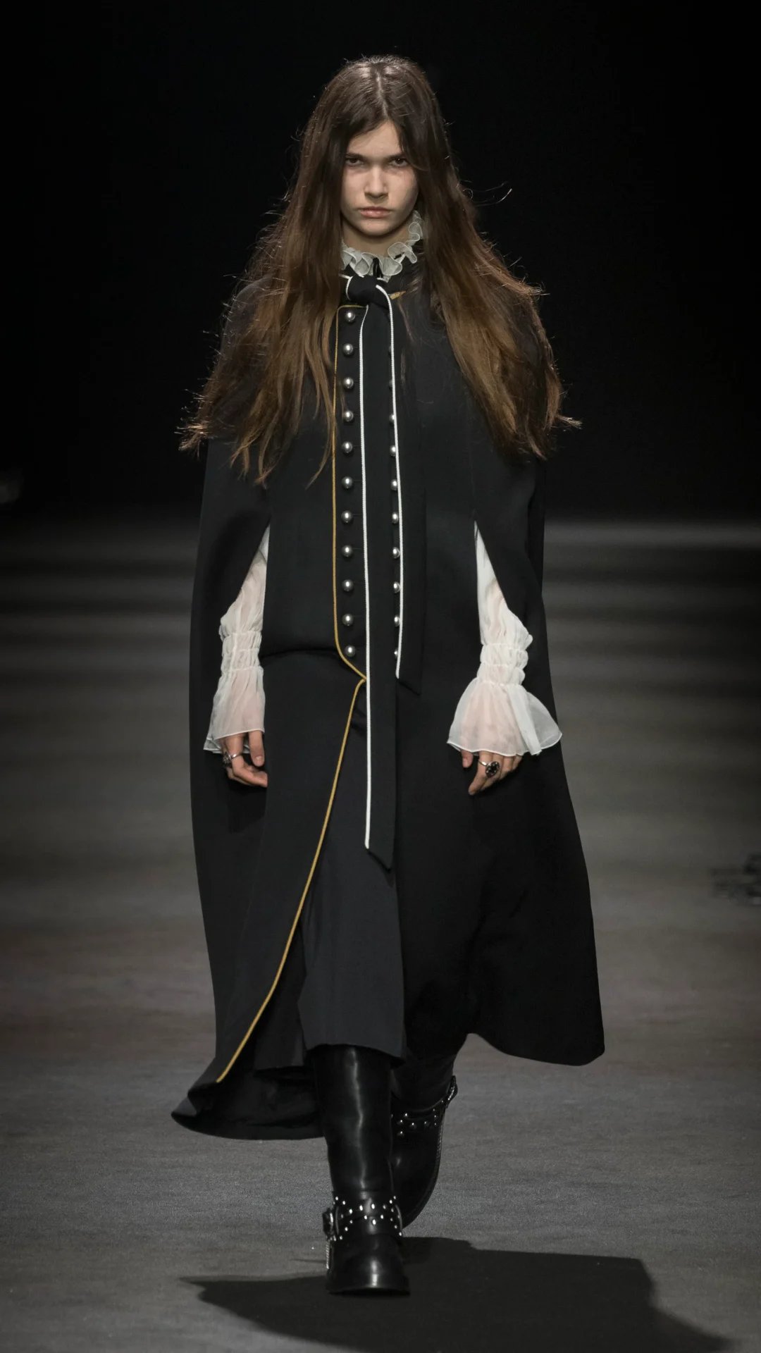Ann Demeulemeester FW26: Dear Night Thoughts - Paris Fashion Week
