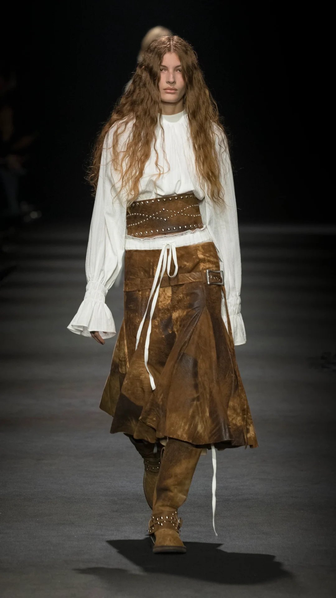 Ann Demeulemeester FW26: Dear Night Thoughts - Paris Fashion Week