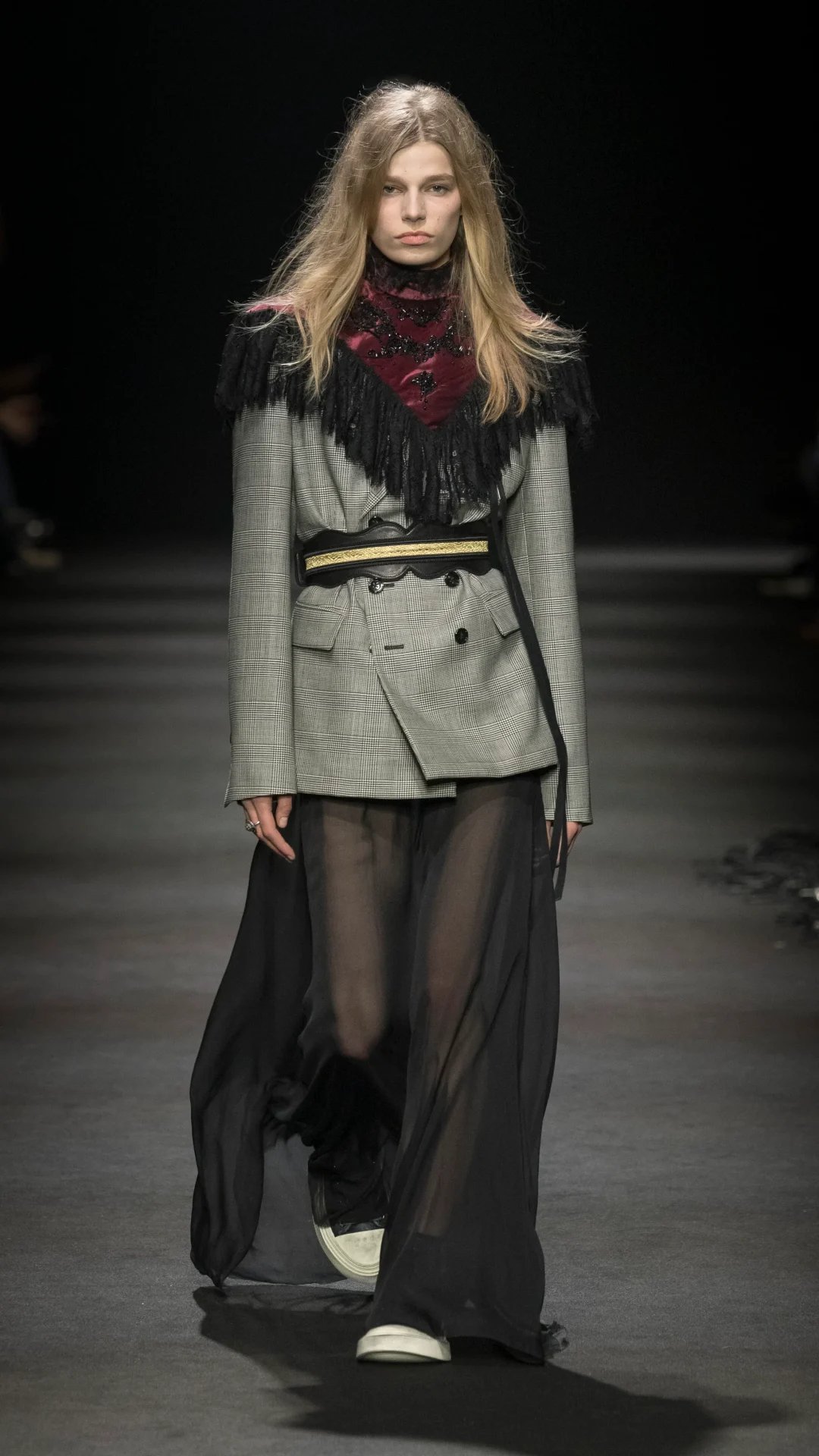 Ann Demeulemeester FW26: Dear Night Thoughts - Paris Fashion Week