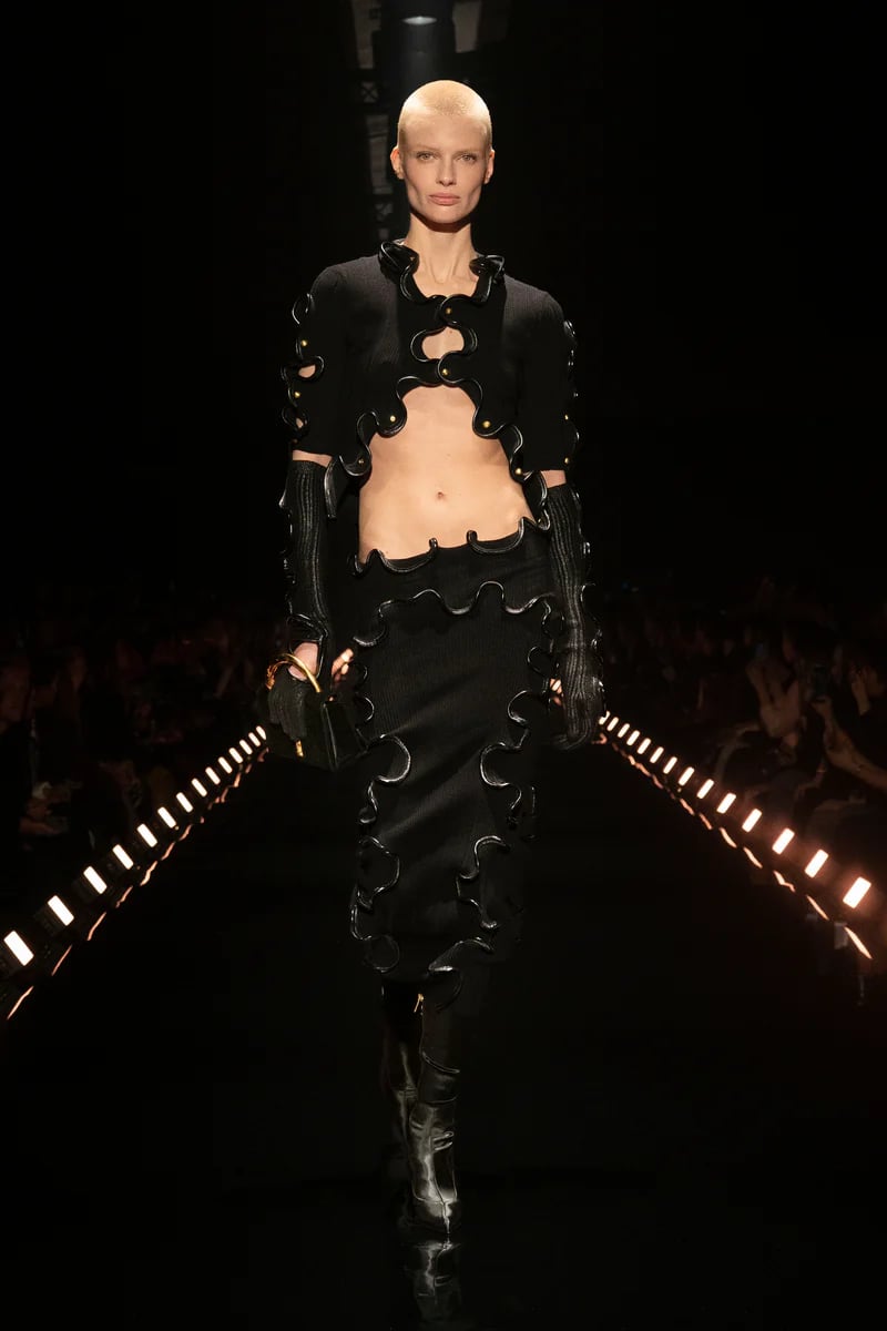 Schiaparelli Fall/Winter 2026-27 Ready-To-Wear: The Sphynx