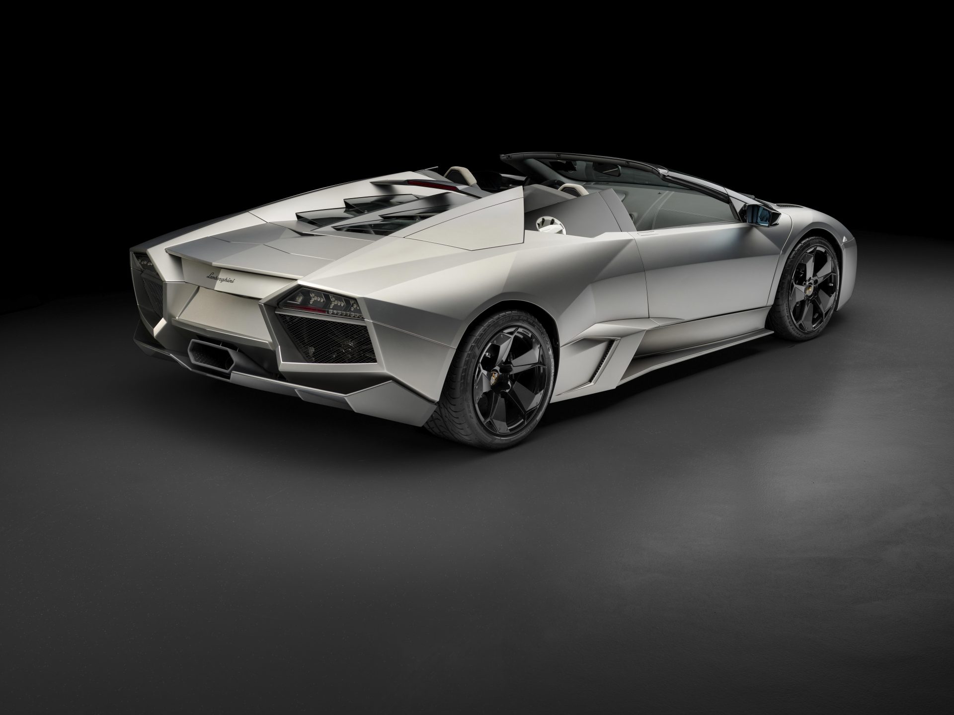 Lamborghini Few Off Roadster: Emotional, Limited & Open V12 Roadster