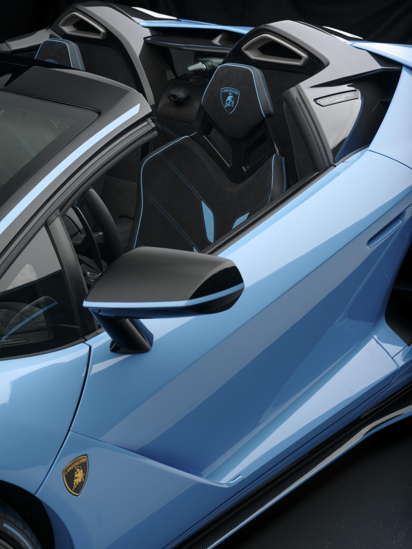 Lamborghini Few Off Roadster: Emotional, Limited & Open V12 Roadster