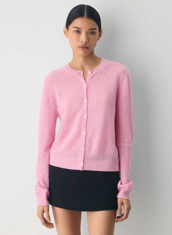 Cozy Layers, Clean Line A Guide to Flattering Sweater Fits