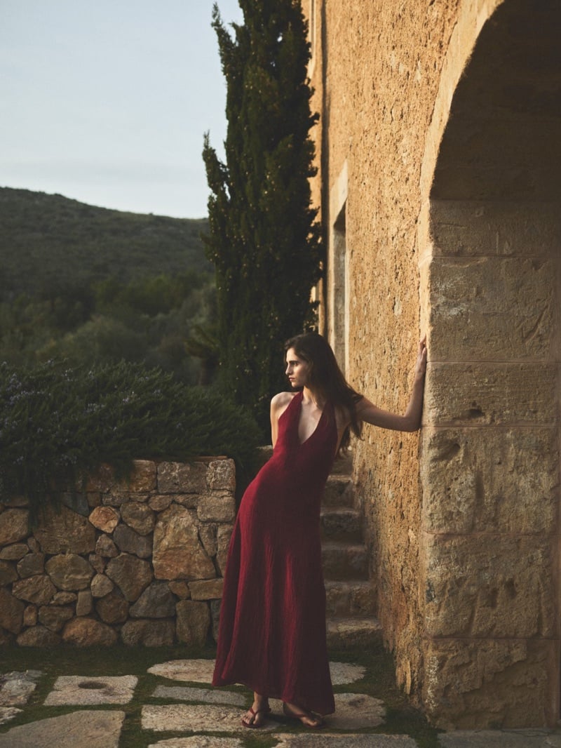 Massimo Dutti Summer Stillness: Quiet Luxury for Summer 2026