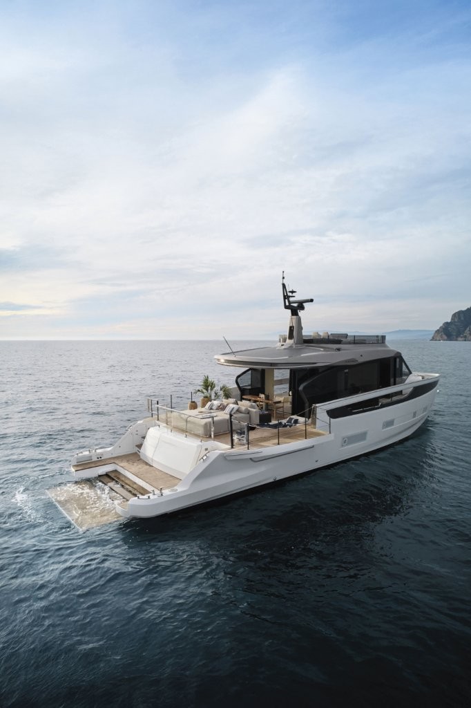 Azimut Yachts and JHSF