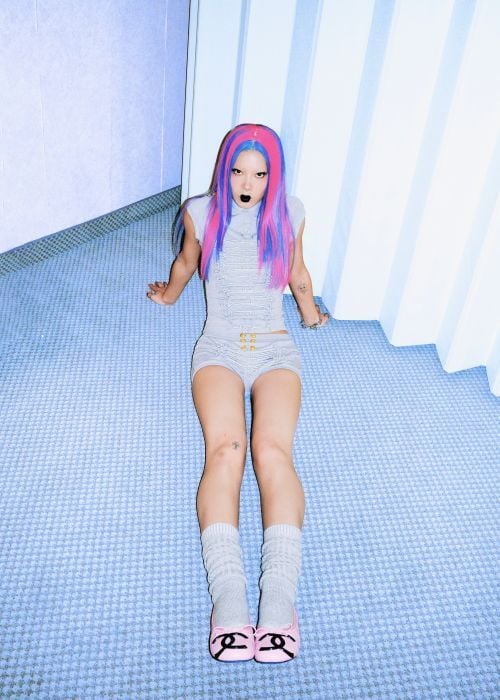 Molly Santana (2)