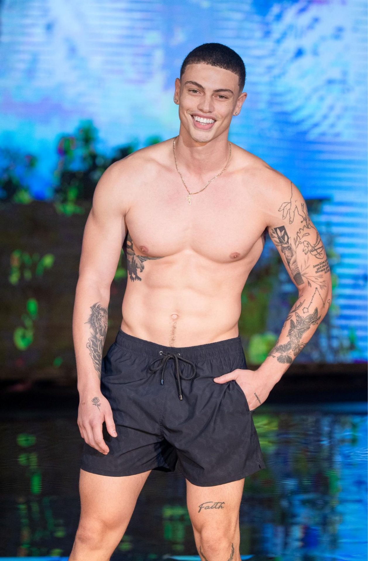 Sorrento Blu - Art Hearts at Miami swim week (4)