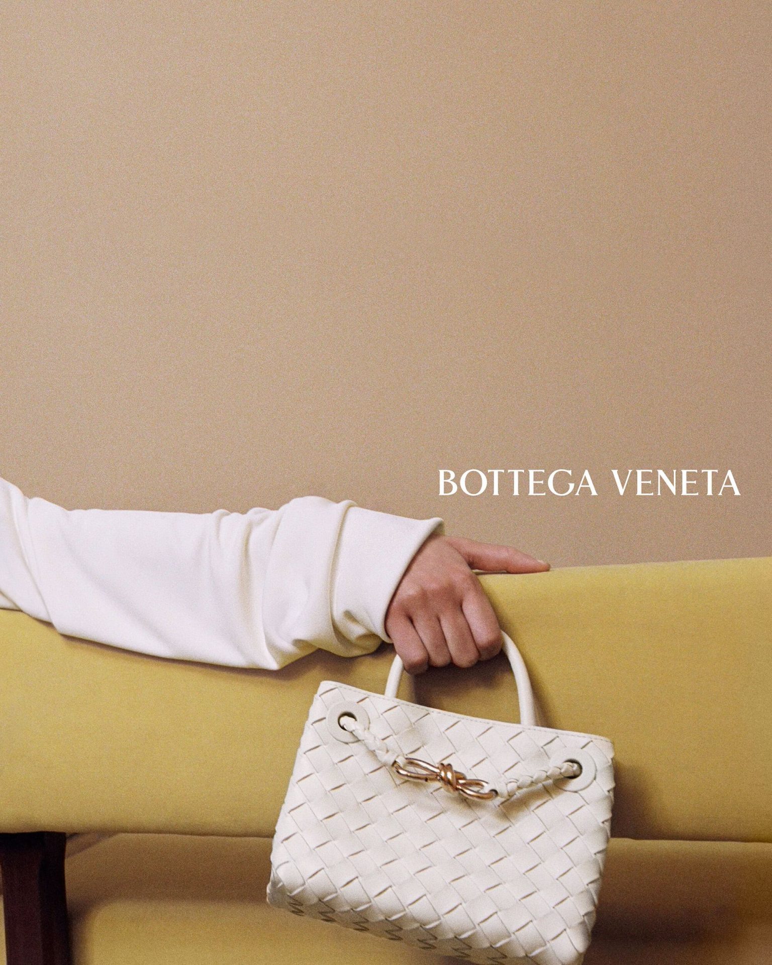 " IL MIO " de Bottega Veneta interroge la signification d'un sac après l'avoir utilisé au quotidien.