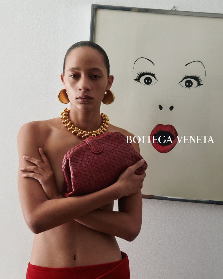 " IL MIO " de Bottega Veneta interroge la signification d'un sac après l'avoir utilisé au quotidien.