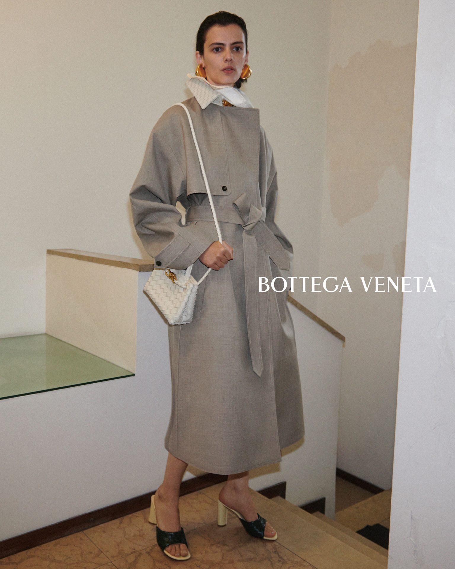 " IL MIO " de Bottega Veneta interroge la signification d'un sac après l'avoir utilisé au quotidien.