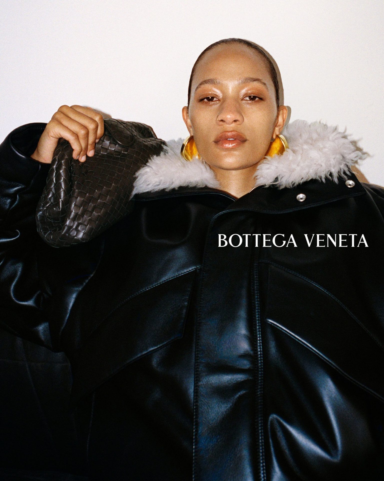 " IL MIO " de Bottega Veneta interroge la signification d'un sac après l'avoir utilisé au quotidien.