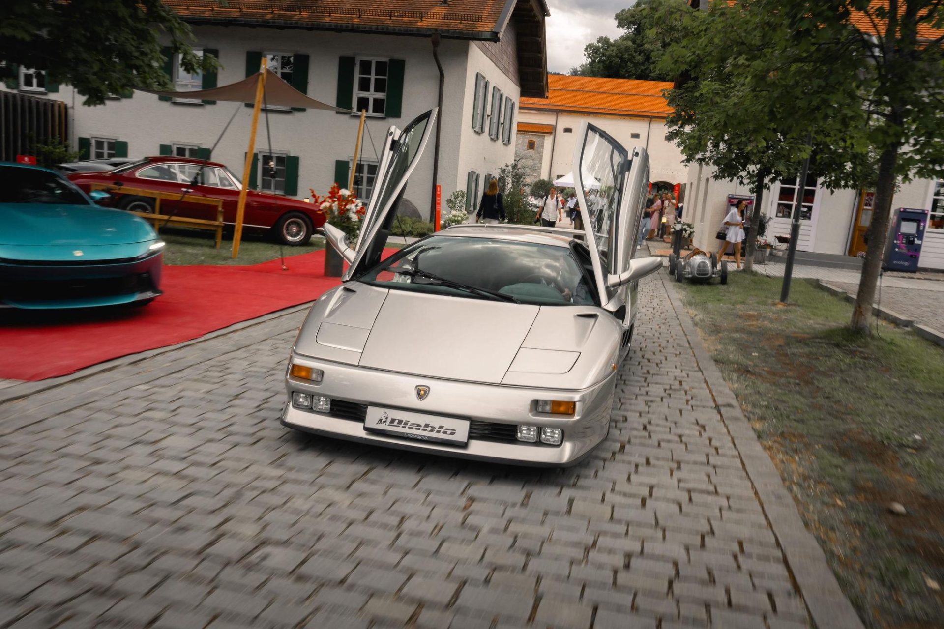 Fenomeno Roadster Makes its Debut at The Concours of Elegance Germany 2026