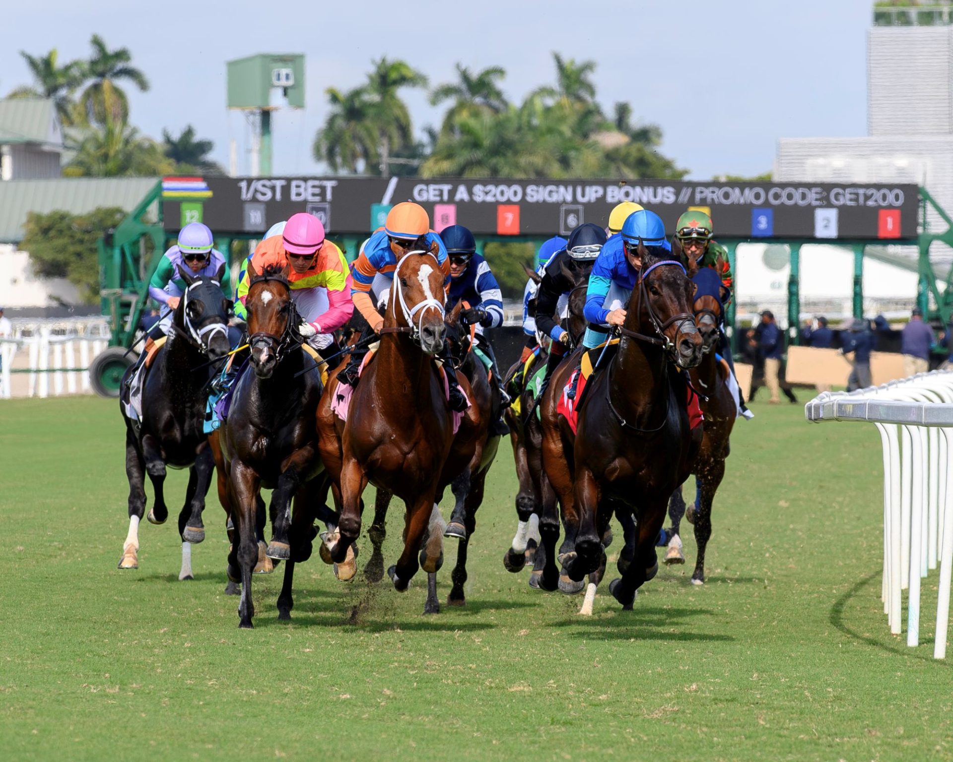 Gulfstream_CREDIT Adam Coglianese