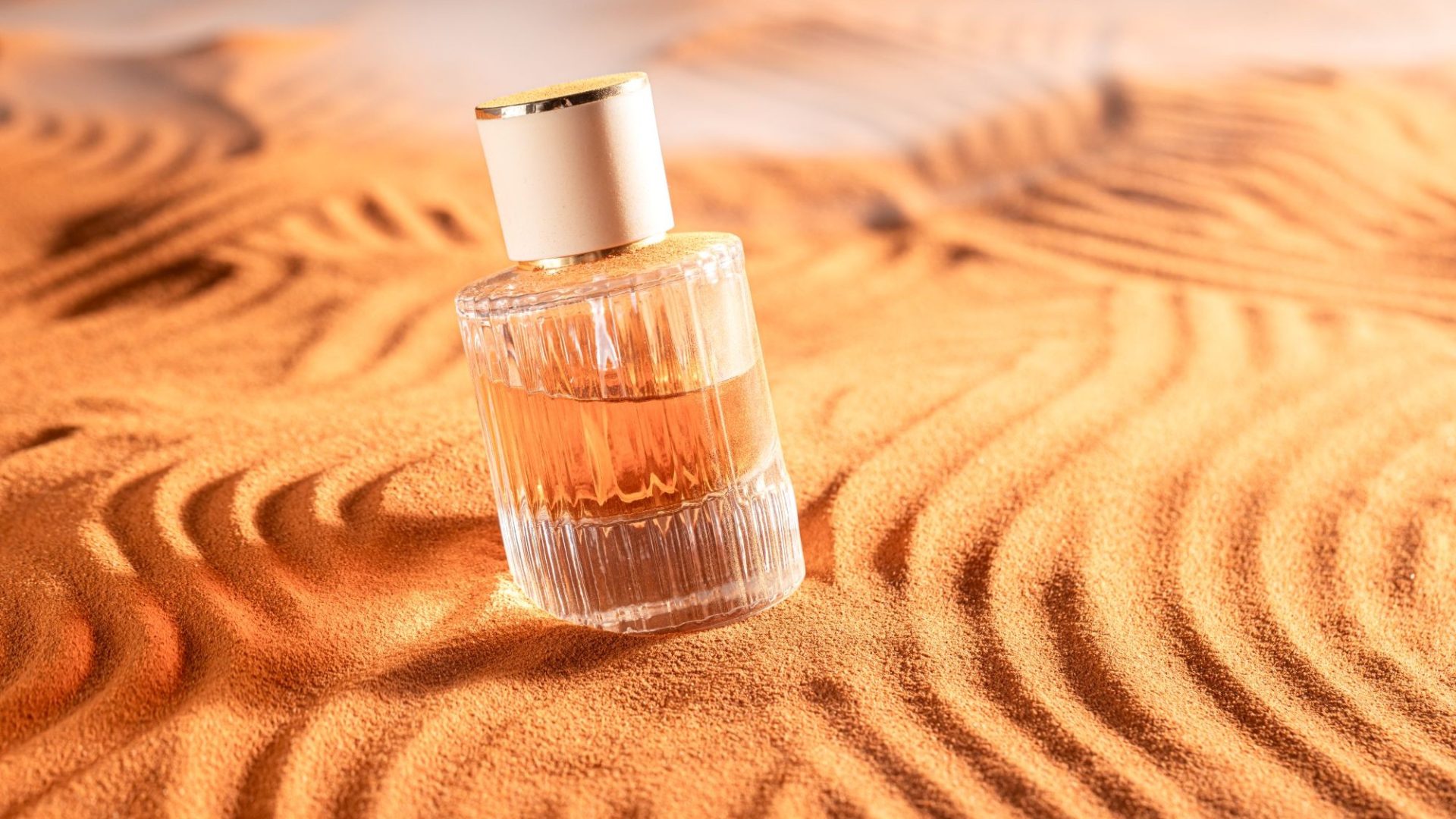 Perfume Dupes vs Original Fragrances in the Luxury Scent Experience