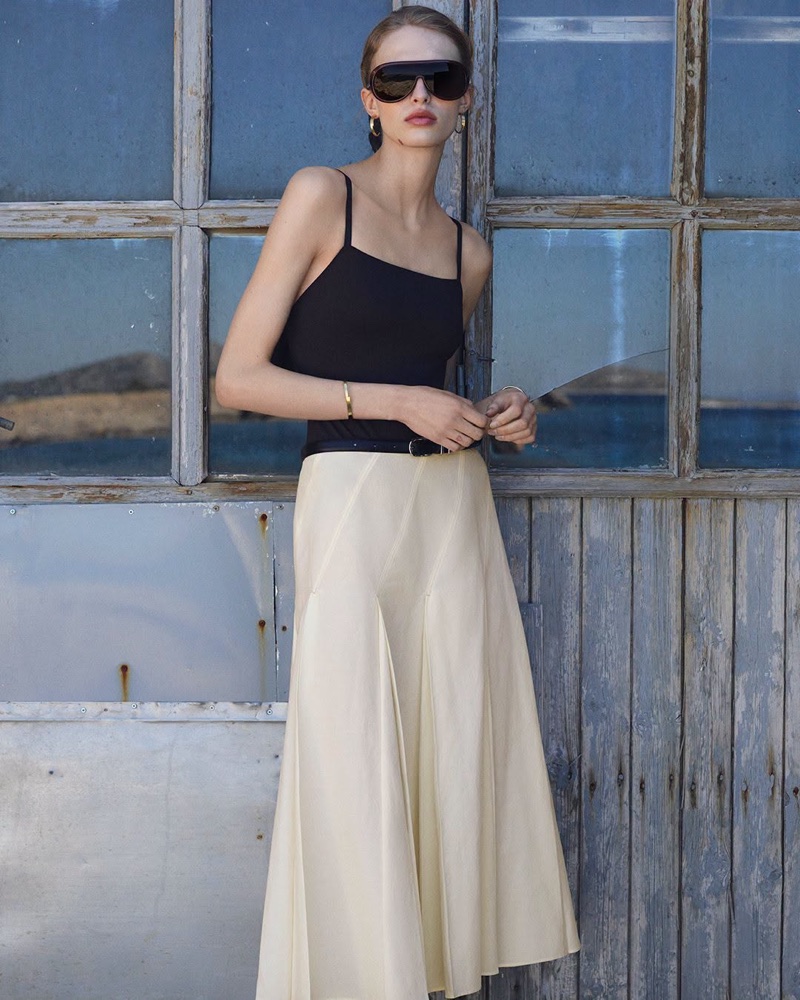 COS's Summer 2026 Vacation Dressing Is Effortlessly Chic