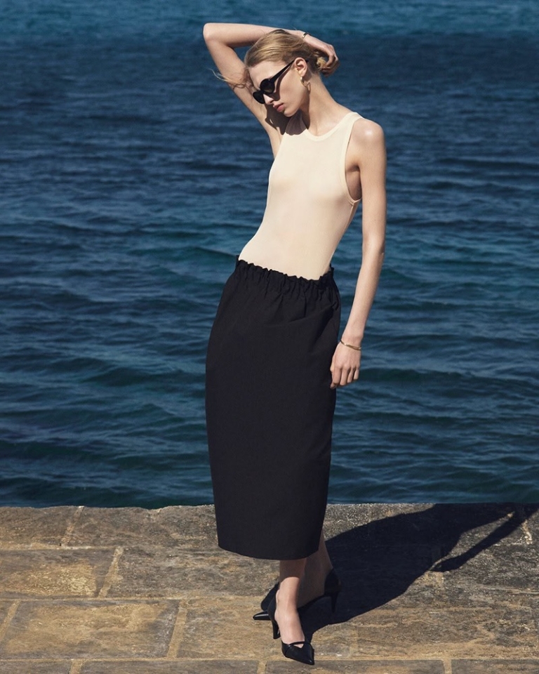 COS's Summer 2026 Vacation Dressing Is Effortlessly Chic