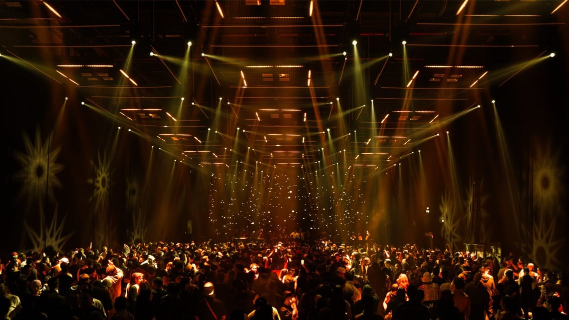 《时光扭曲》纽约市锁定 2026 年阵容：Sven Väth、Indira Paganotto、Klangkuenstler 等