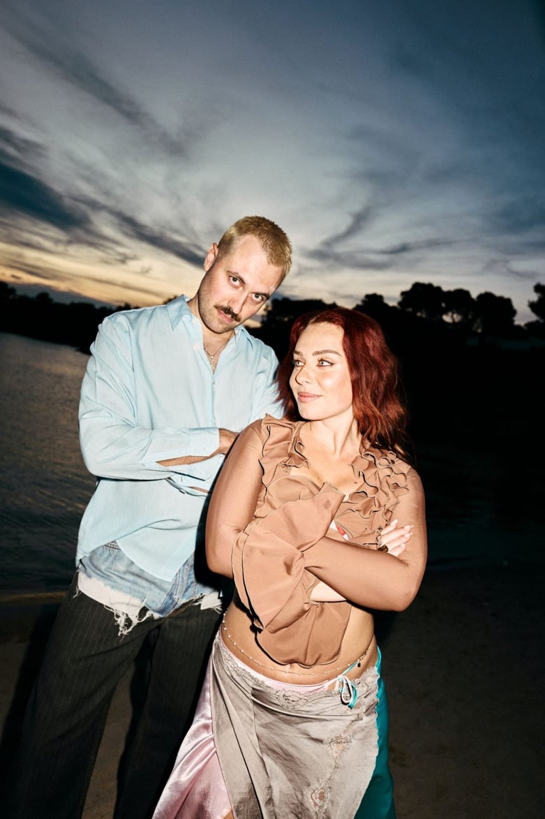 Marlon Hoffstadt and Rose Gray - Photo by Nils Reuter @nilsvomlande