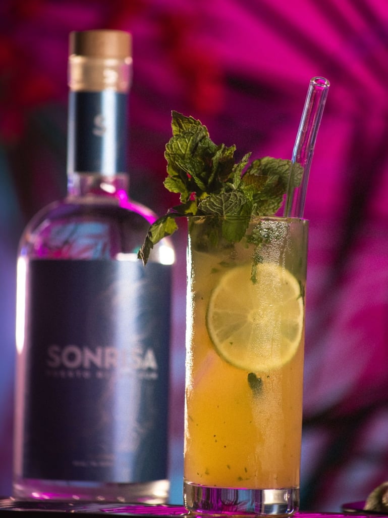Sonrisa Puerto Rican Rum (12)