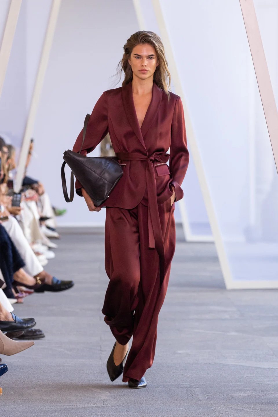 Peserico Spring 2027: “Tessuti di Parole” in Milan Fashion Week
