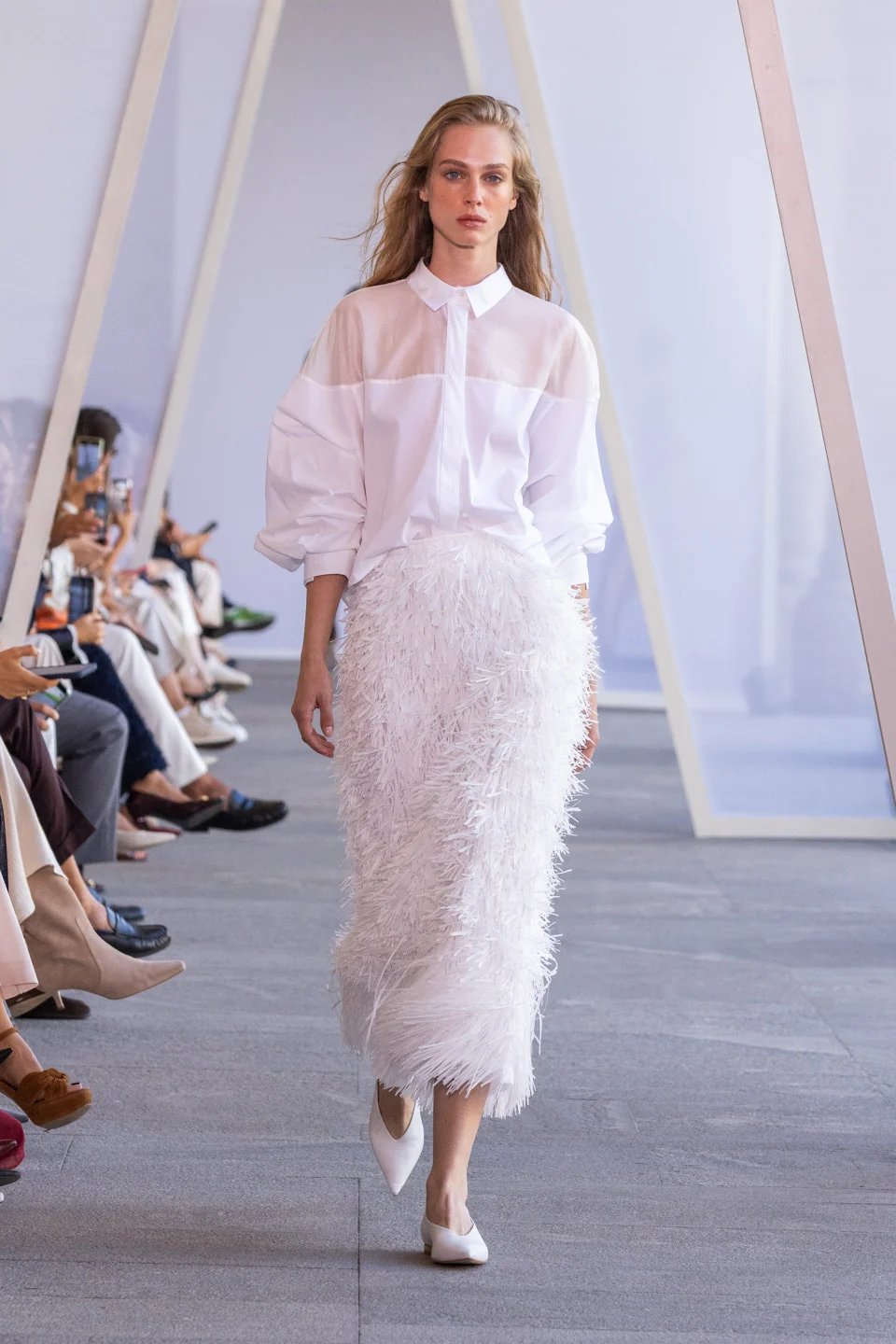 Peserico Spring 2027: “Tessuti di Parole” in Milan Fashion Week