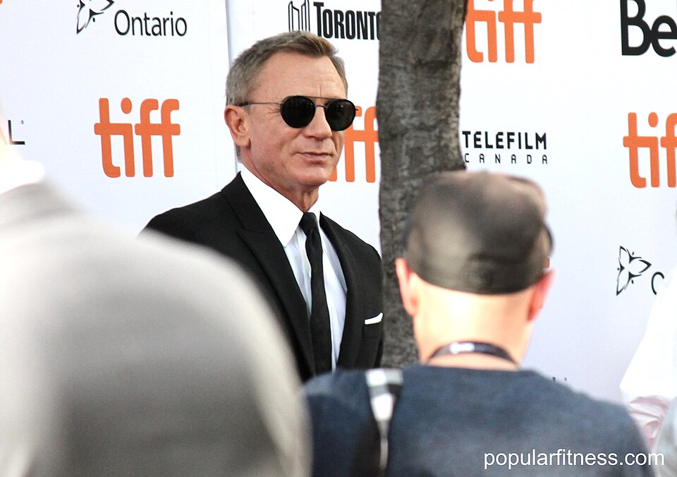 Daniel Craig