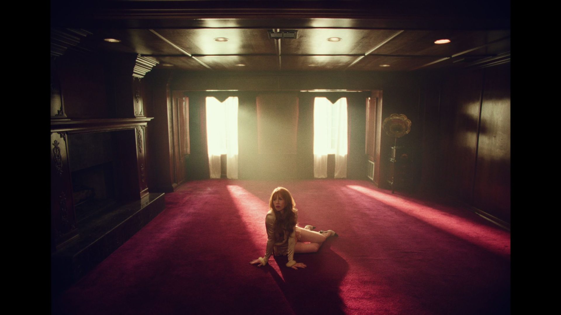 Carly Rae Jepsen Day and Night (2)
