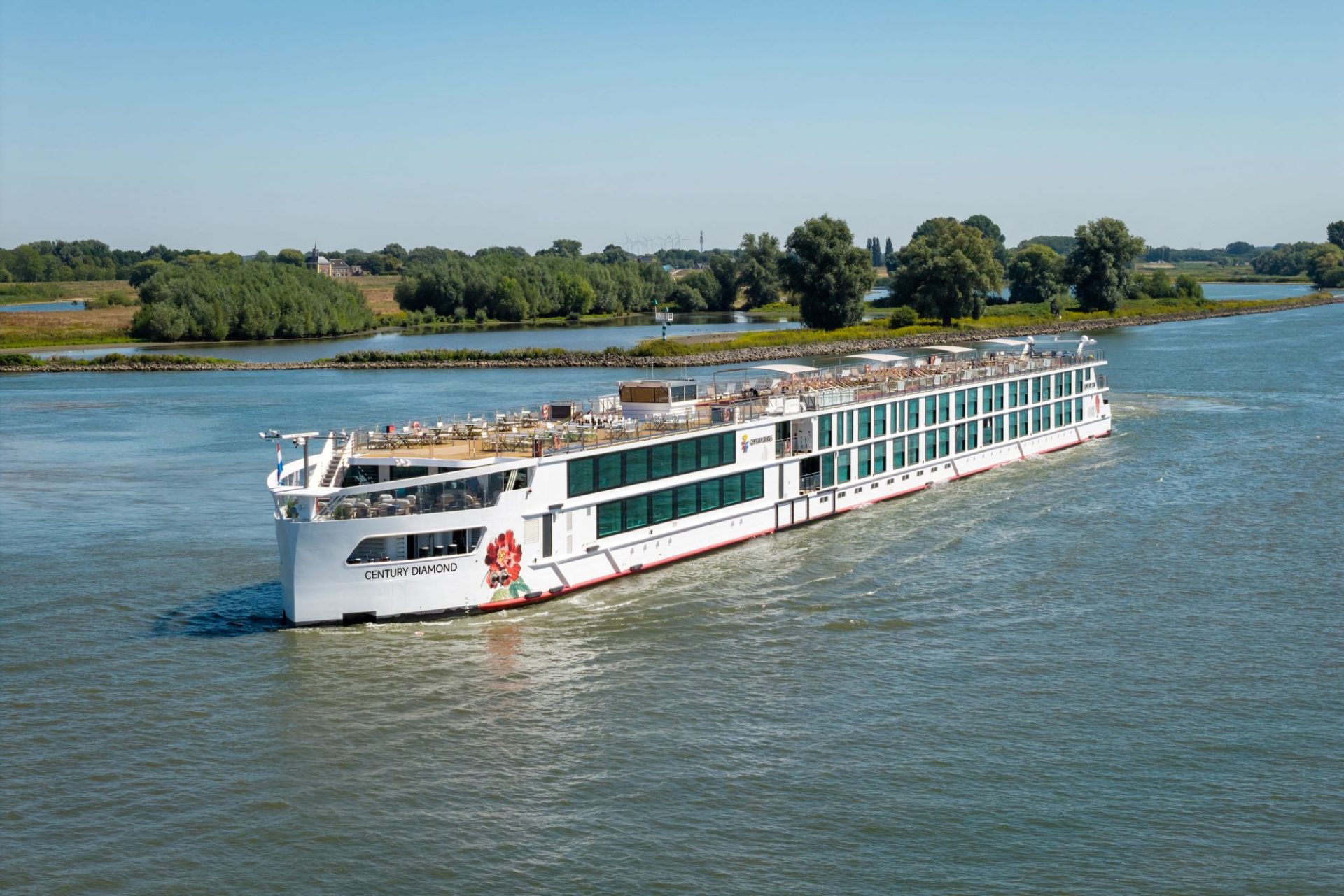 CenturyDiamond_Exterior_CENTURY CRUISES