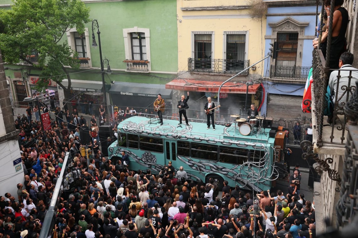 U2 Announces New Studio Album (4)