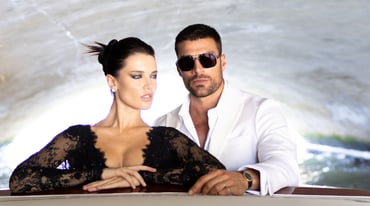 Vialina Lemann in Ranevsky Couture, gioielli GRAFF e scarpe Tom Ford con Simone Susinna in Armani
