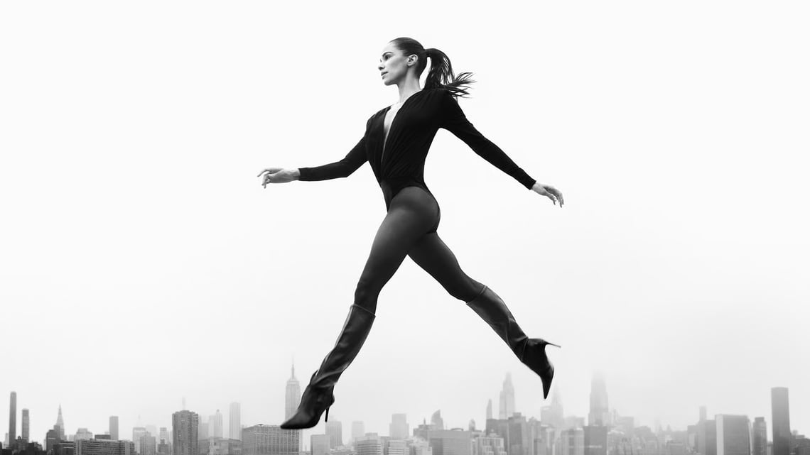Inside Stuart Weitzman’s 40th Anniversary Reunion: Fall 2026 Campaign